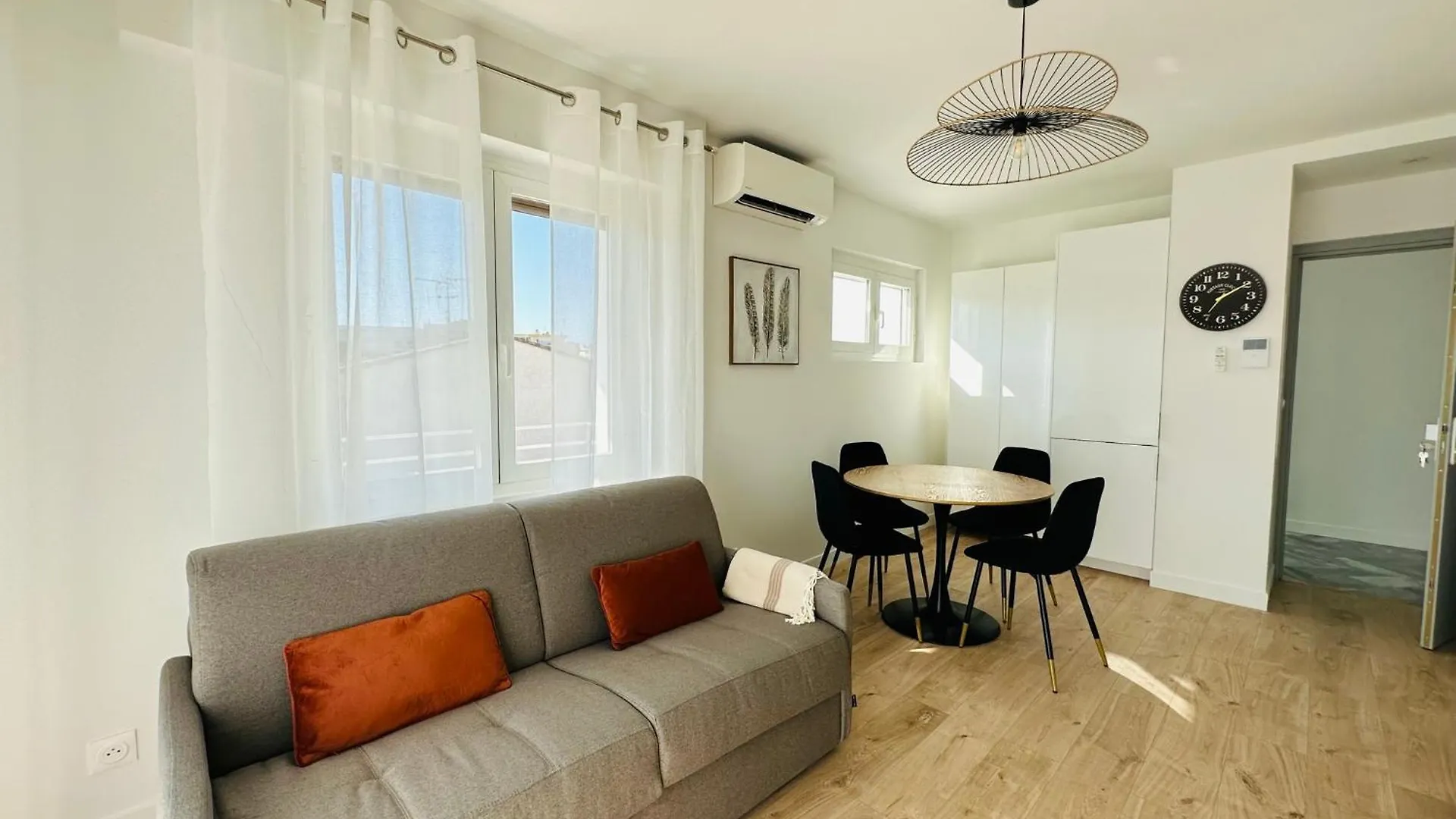 Loti Apartment Antibes 0*,